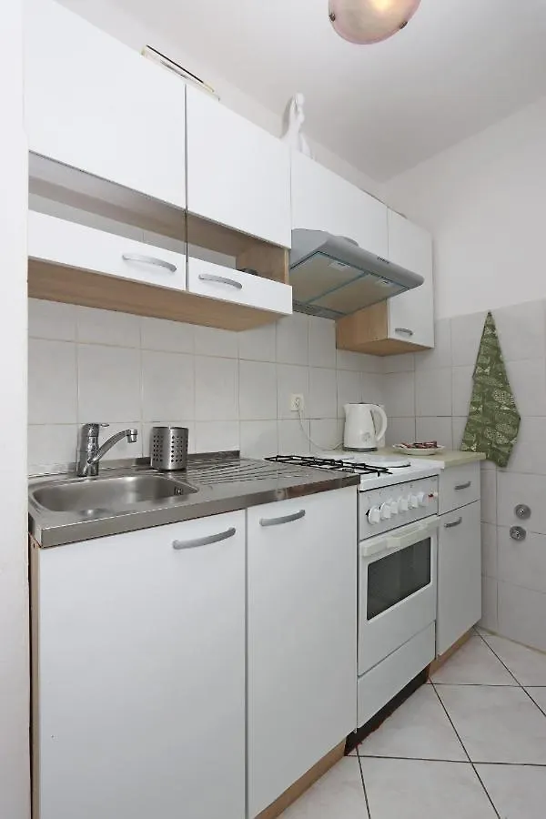 Apartments With A Parking Space Brsec, Opatija - 7755